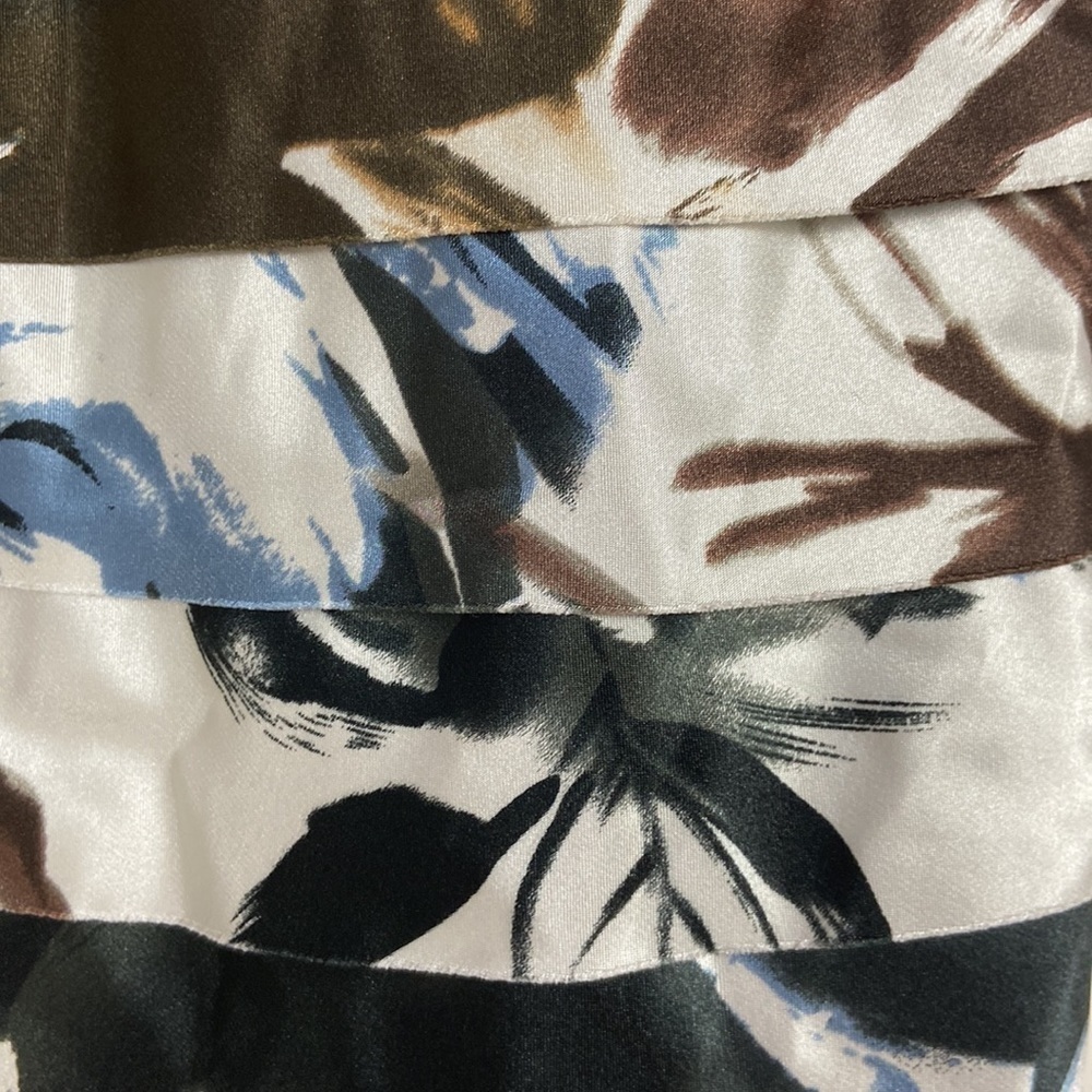 Js Collections Tiered Bandage Abstract Print Crep… - image 6